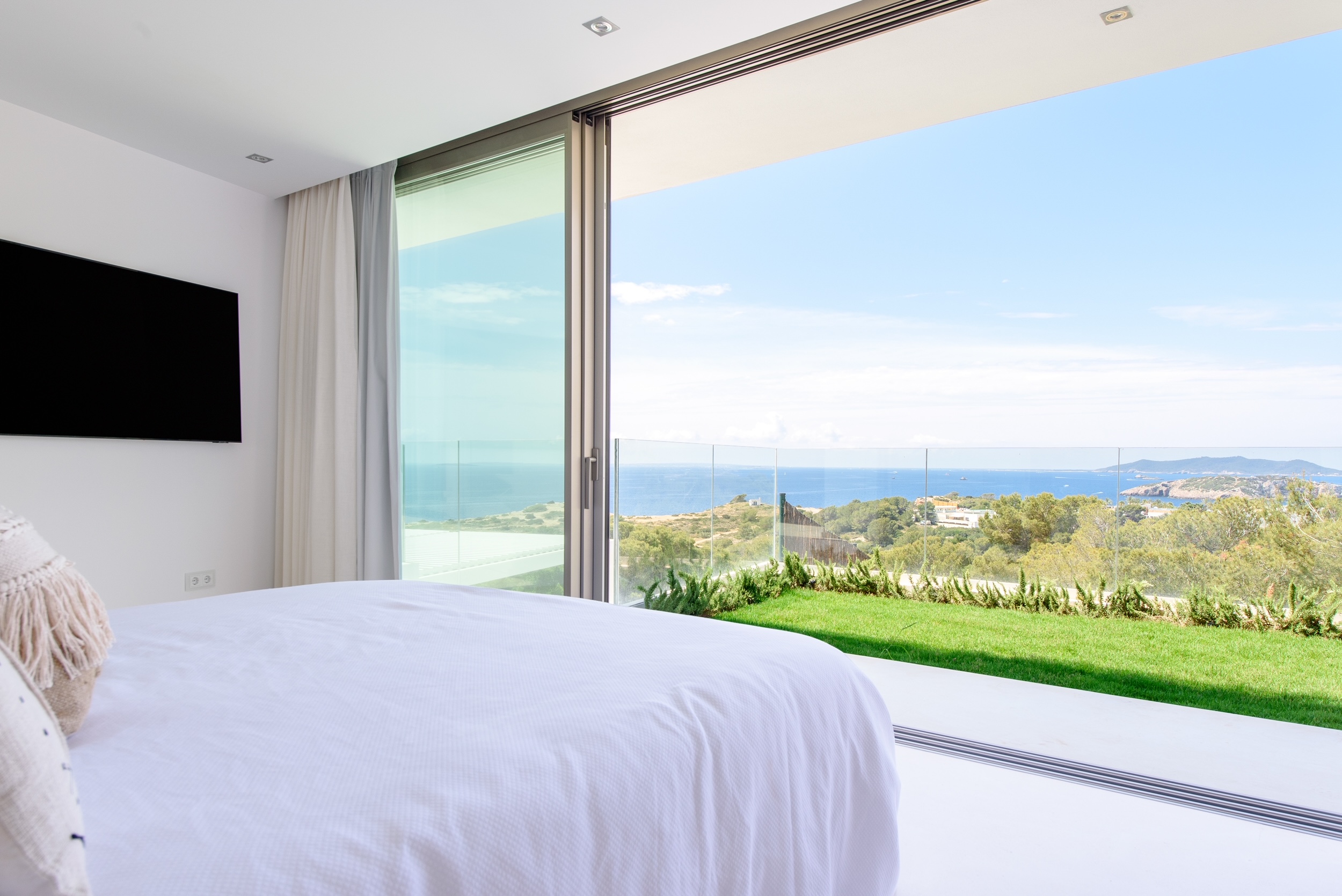 Resa Estates Ibiza sale koop Villa Marcos sea views bedroom 1.JPG